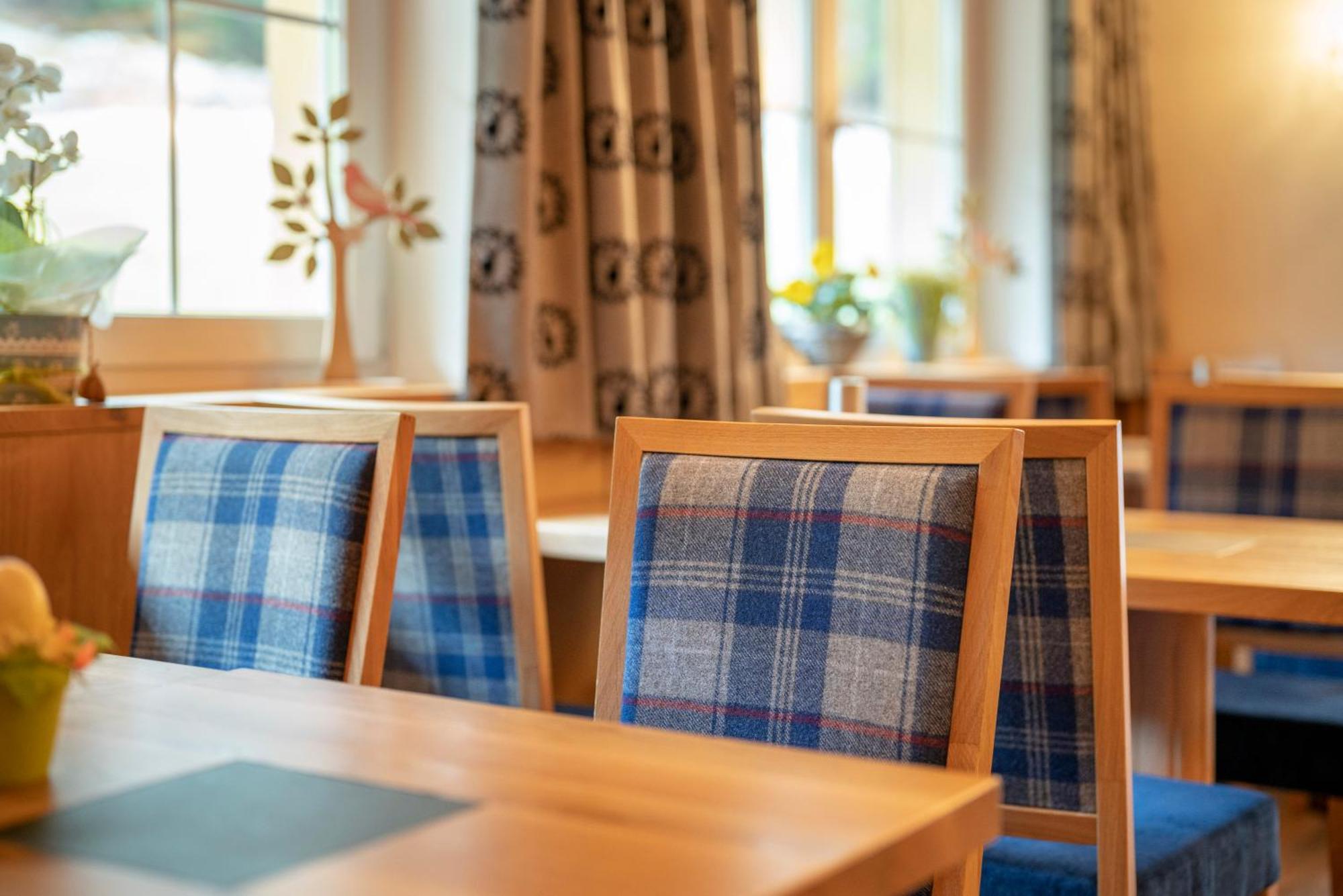 Hotell Alpenhotel Erika 4*